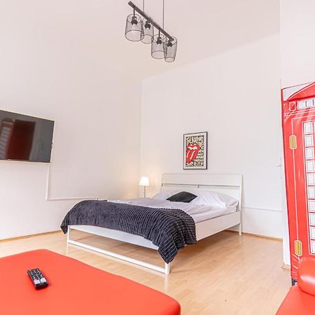Sweet 3Br Shared Apt Near Wiener Stadthalle & Central Екстер'єр фото
