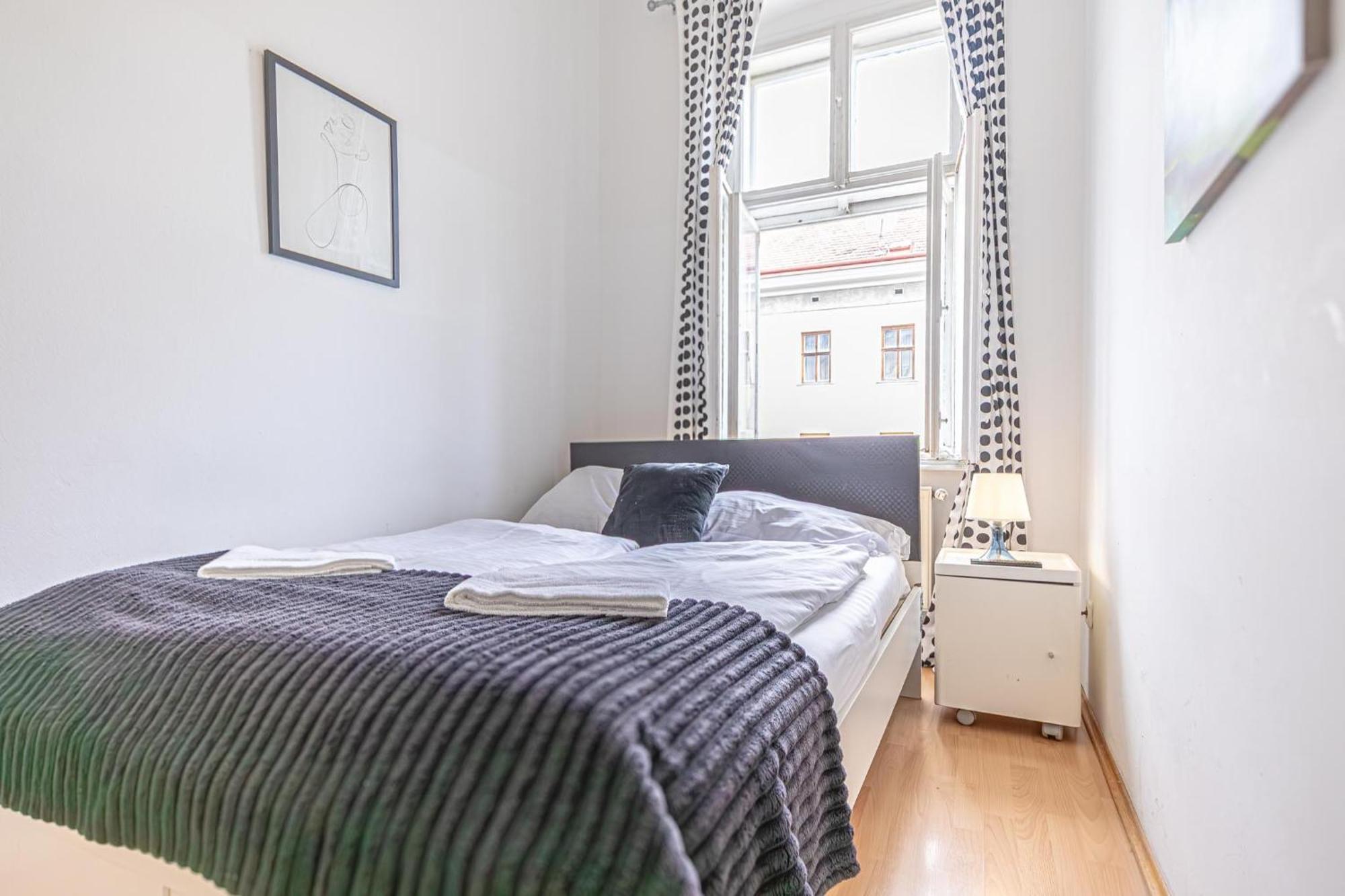 Sweet 3Br Shared Apt Near Wiener Stadthalle & Central Екстер'єр фото