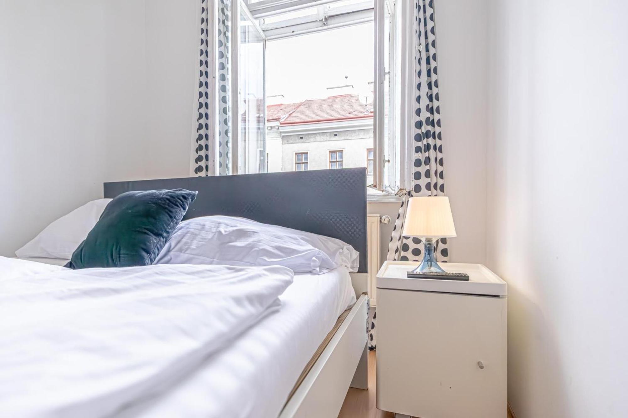 Sweet 3Br Shared Apt Near Wiener Stadthalle & Central Екстер'єр фото