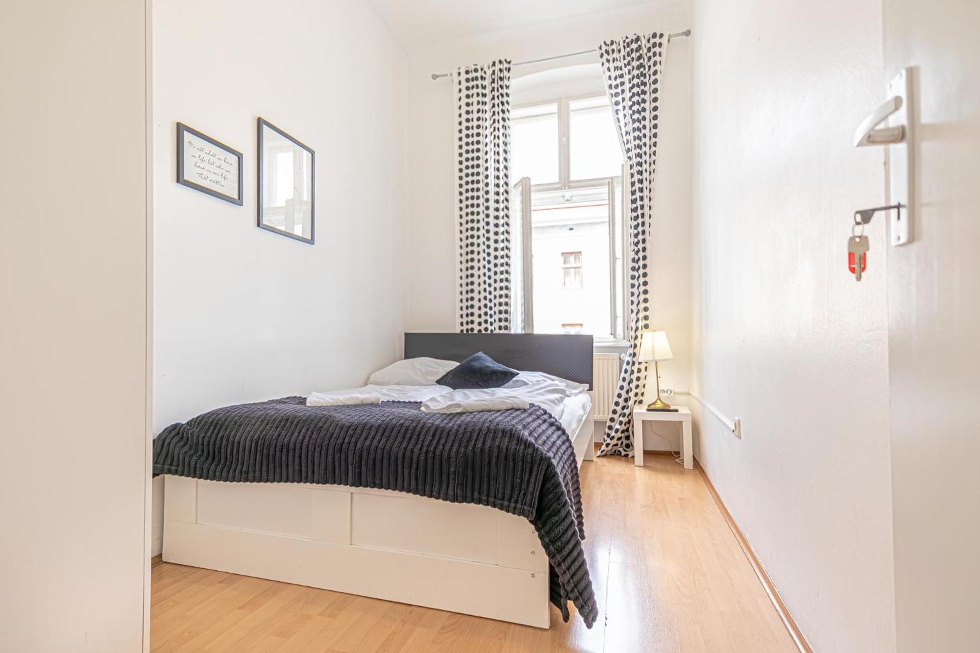Sweet 3Br Shared Apt Near Wiener Stadthalle & Central Екстер'єр фото