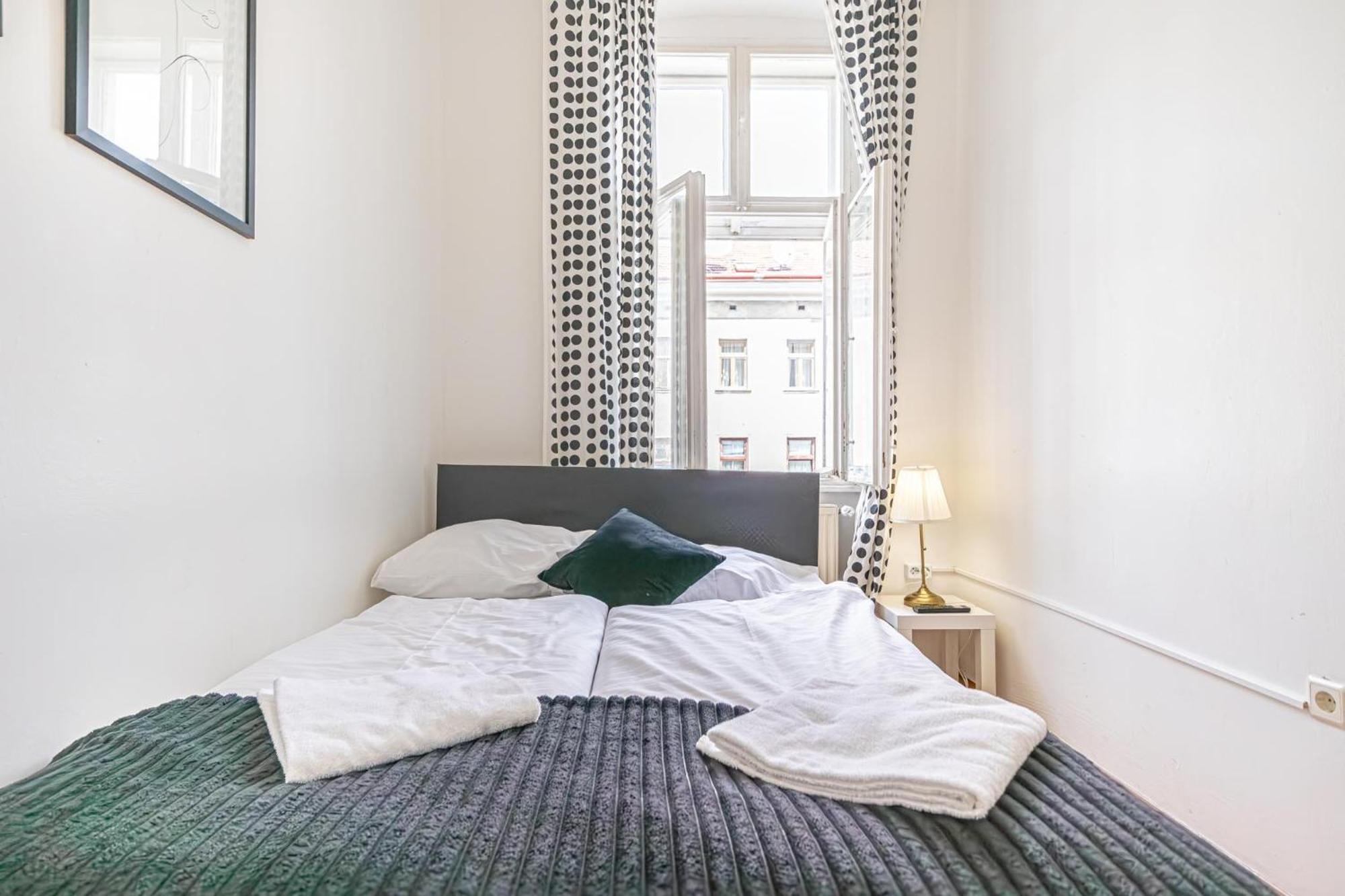Sweet 3Br Shared Apt Near Wiener Stadthalle & Central Екстер'єр фото