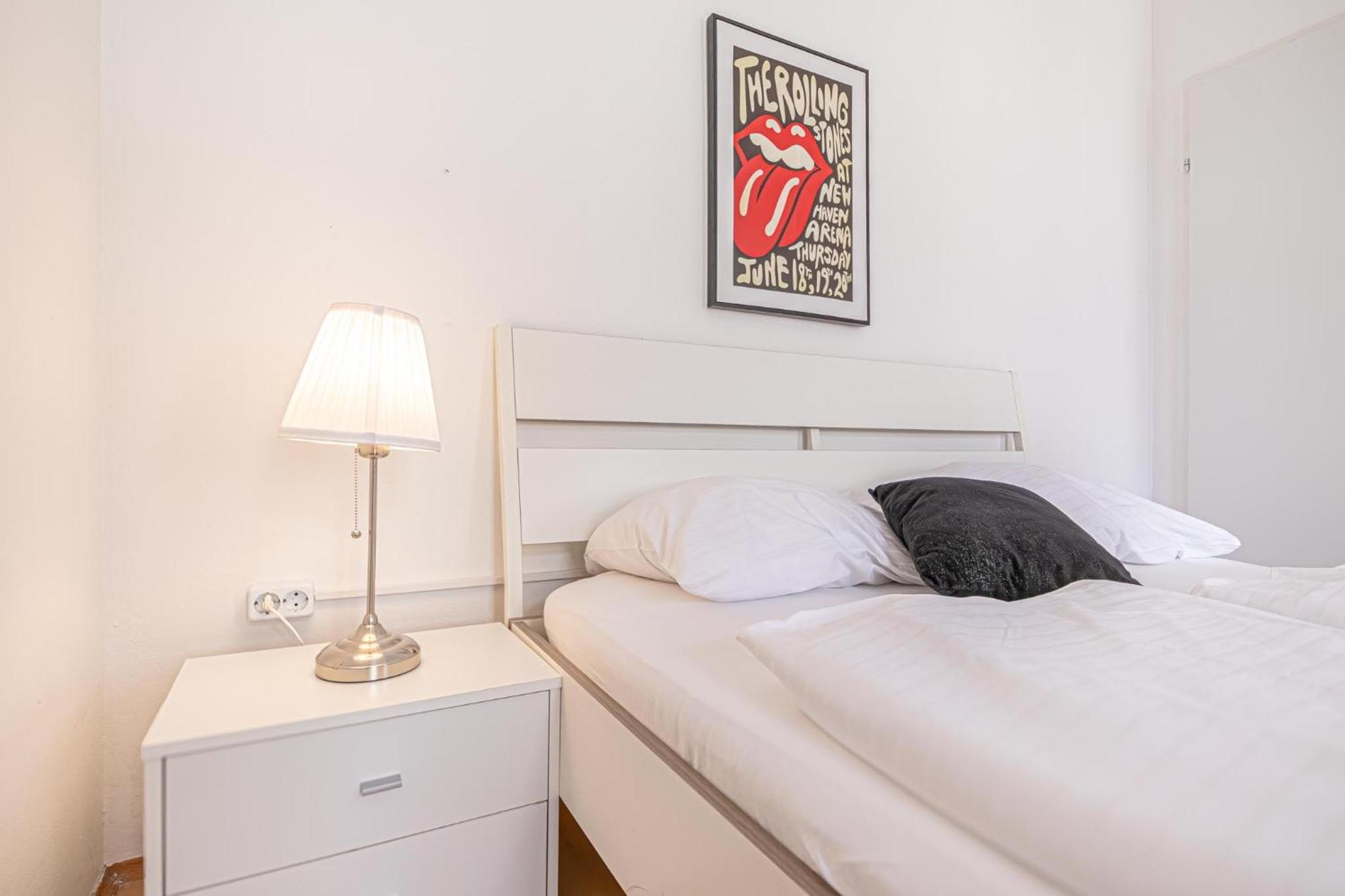 Sweet 3Br Shared Apt Near Wiener Stadthalle & Central Екстер'єр фото